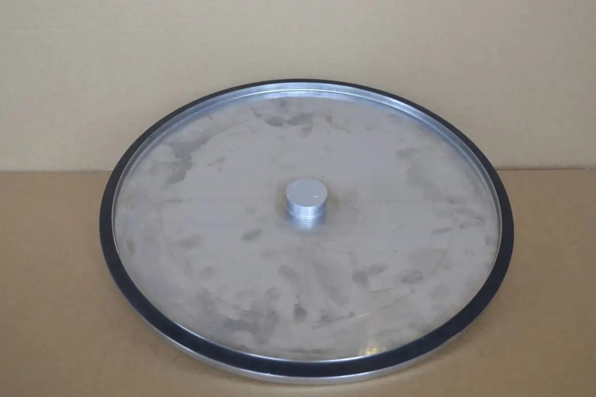 Cover/Lid & Seal (Black Epdm) - 17.5 Gal Recycler 1