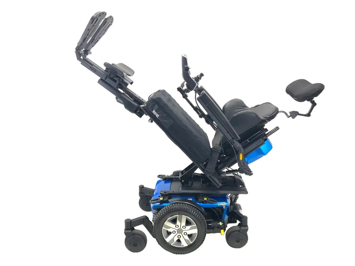 2018 Pride Mobility Quantum Q6 Edge 2.0 Ilevel Power Chair | 18" X 20" Seat |  Tilt, Recline, Power Legs 2