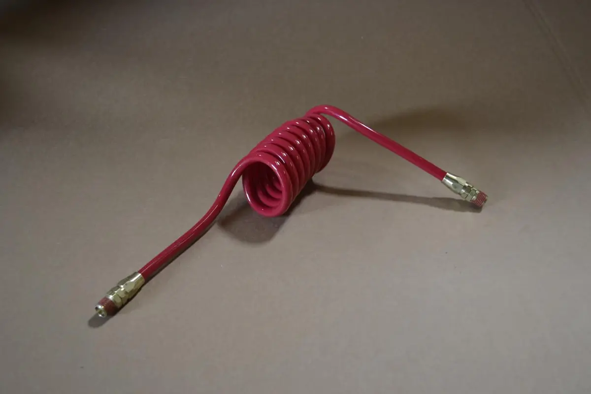 Red Coil Hose 1/4" X 6' 1