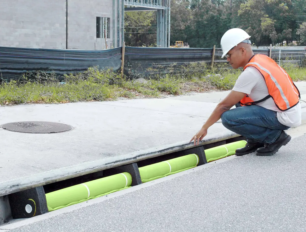 Ultratech Ultra-Curb Guard® - Plus Model 1