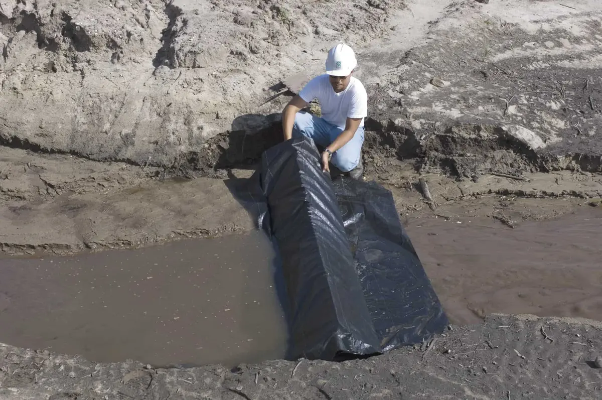 Ultratech Ultra-Silt Dike 1