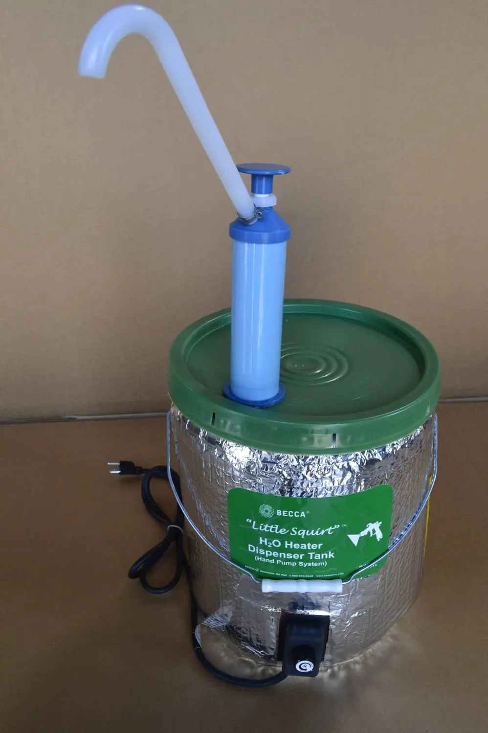 Little Squirt Heat Dispensing Tank With Hand Pump 1