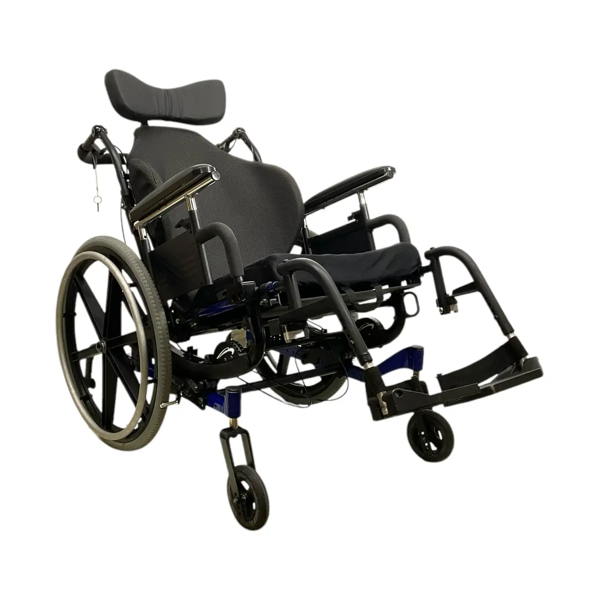 Sunrise Medical Quickie Iris Se Tilt-In-Space Manual Wheelchair | 17 X 18 In Seat | Self-Propel Tires 1