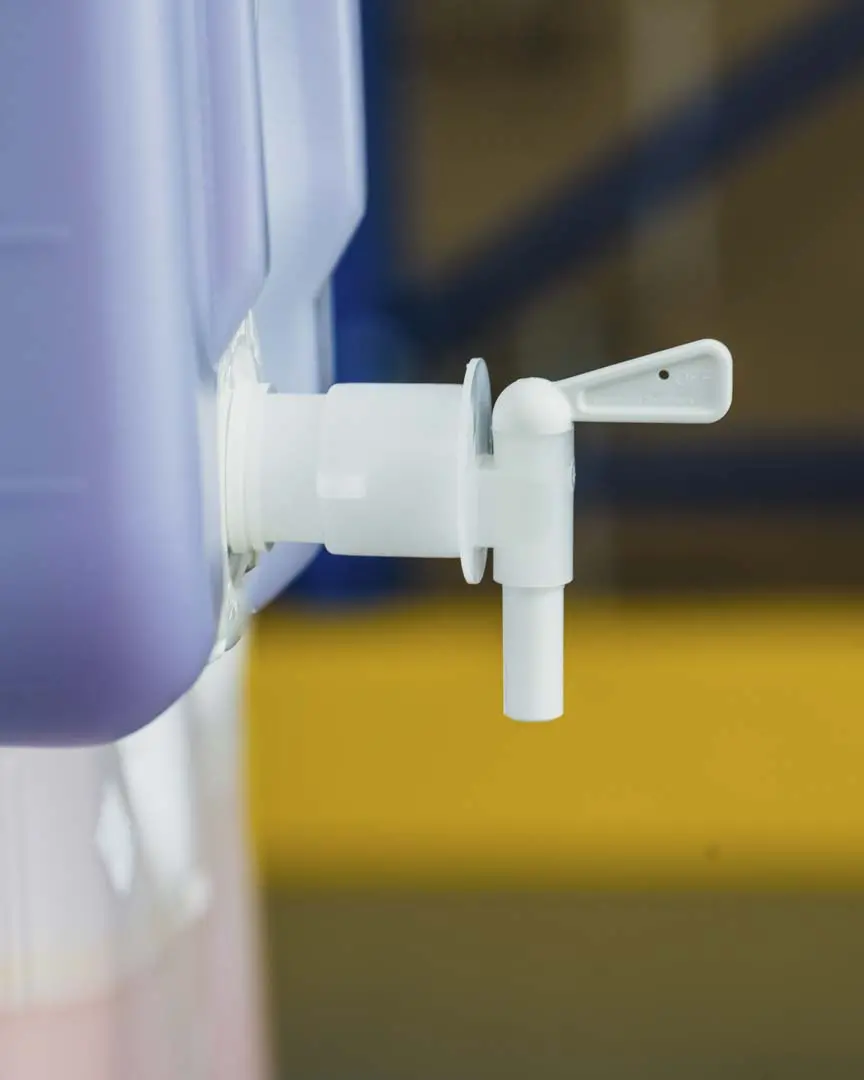 P&S 3/8 Spigot White Male, 3/4 Npt Male For 5 Gallon 1