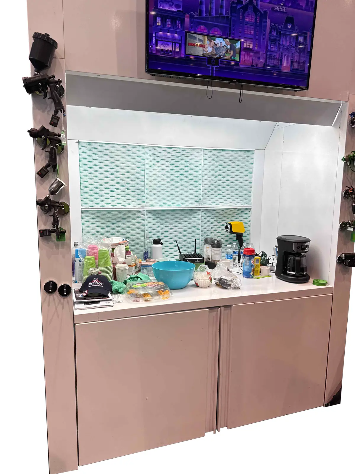 Compact Open Face Paint Booth With Work Table 1