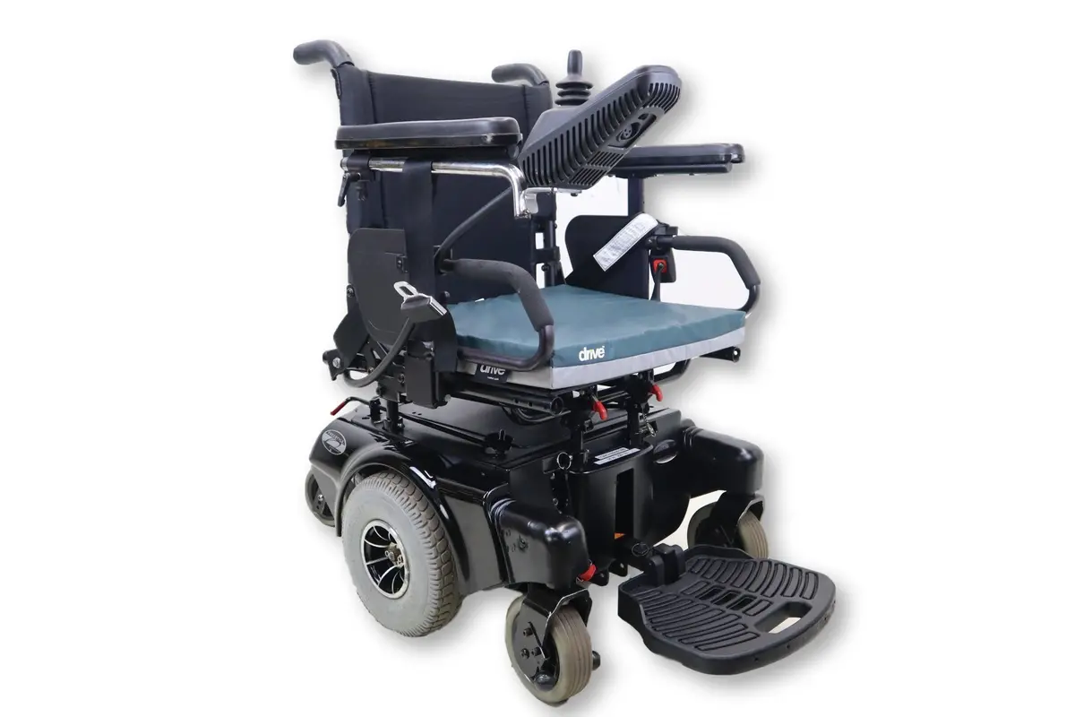 Sunrise Medical Quickie Freestyle Electric Wheelchair | 18" X 16" Seat 1
