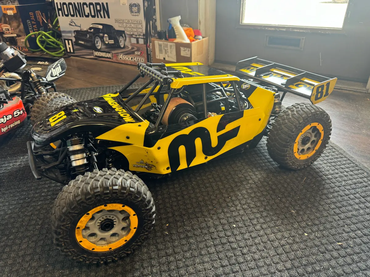 Dbxl 2.0 Showroom Display 4Wd Gas Buggy W/ Upgrades 1